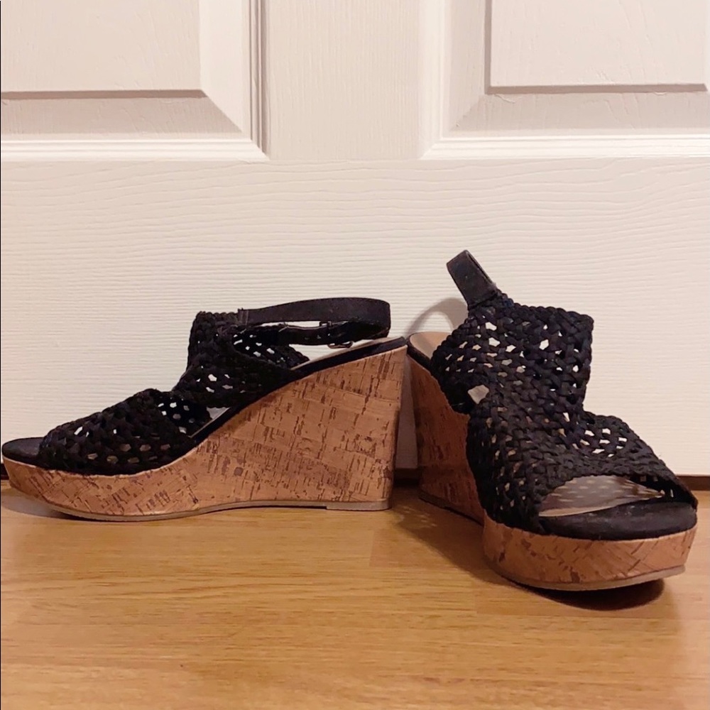 Black Mudd Wedges